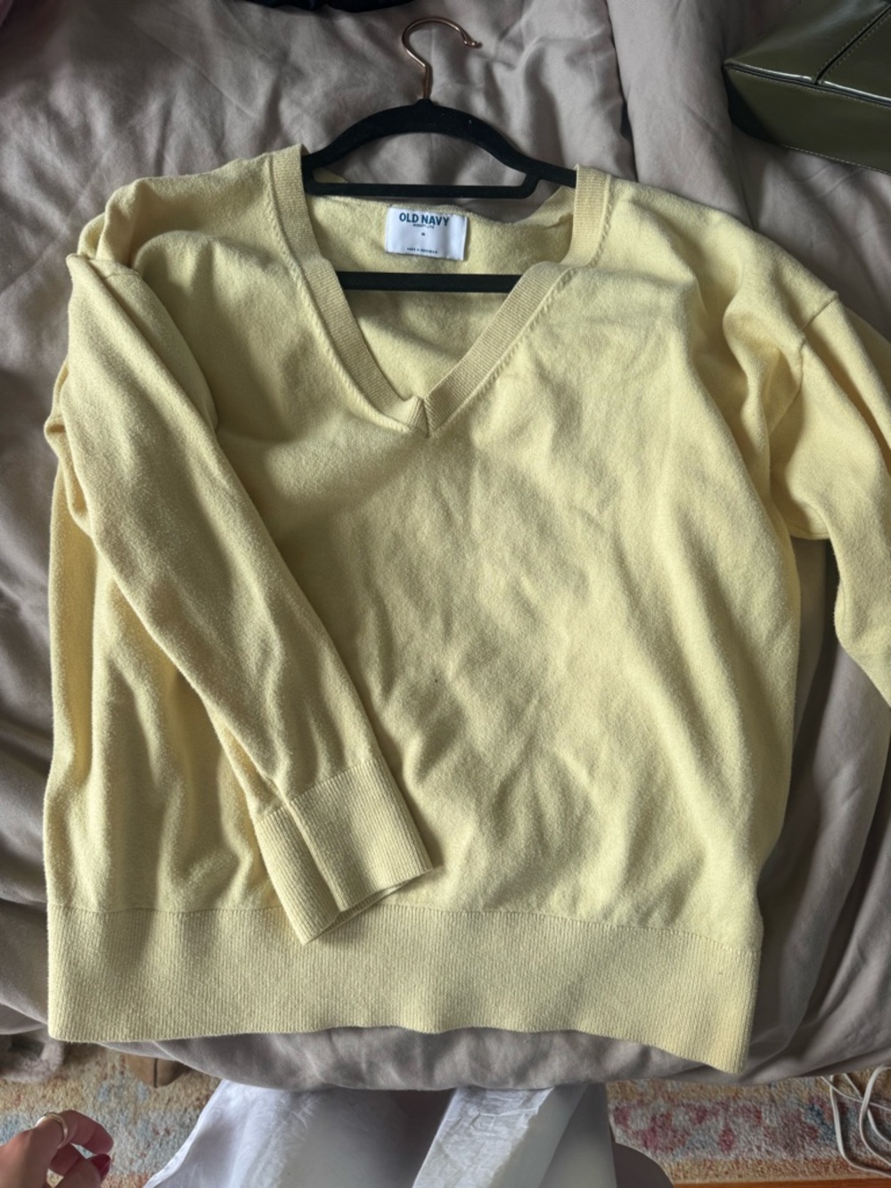 Old Navy Women's V-Neck Sweater - Pale Yellow